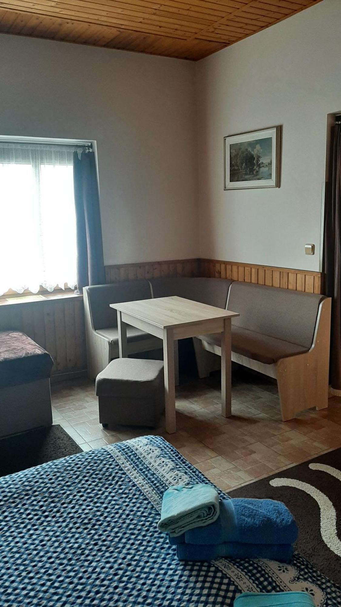 Guest House Vila Frýdštejn Buitenkant foto